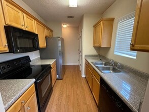 207 Fern Ridge Ct in Athens, GA - Building Photo - Building Photo