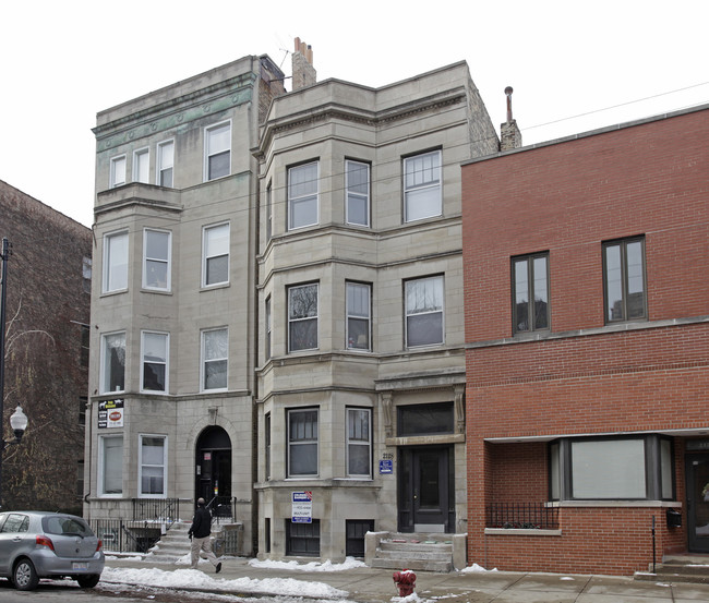 2128 N Sheffield Ave in Chicago, IL - Building Photo - Building Photo