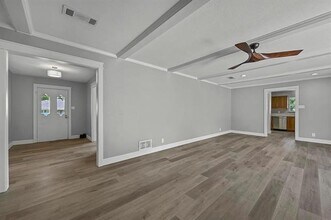 1400 Crescent Dr in Sherman, TX - Building Photo - Building Photo