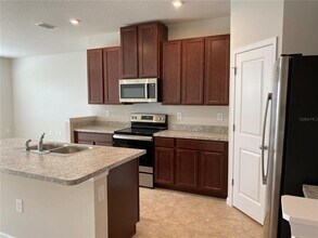 2711 Pleasant Cypress Cir in Kissimmee, FL - Building Photo - Building Photo