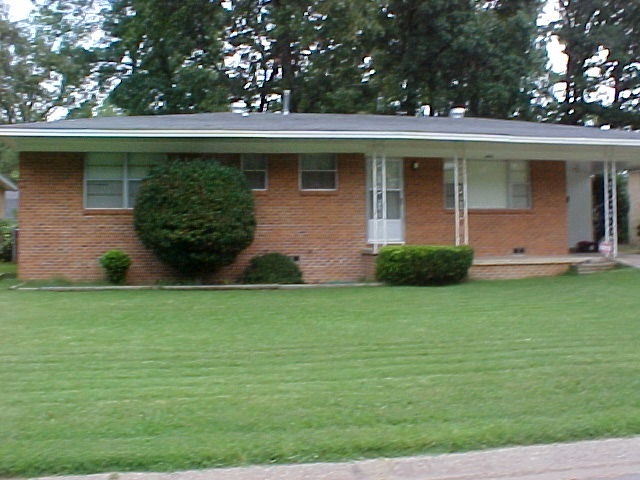 6802 W 34th St in Little Rock, AR - Building Photo