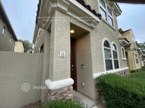 451 S Hawes Rd in Mesa, AZ - Building Photo - Building Photo