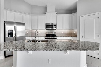 17014 Crestmont Blvd in Clermont, FL - Building Photo - Building Photo