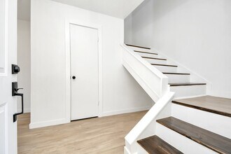 9912 Cardinal St in La Porte, TX - Building Photo - Building Photo