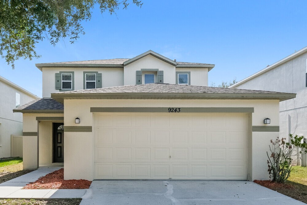 9243 Wellstone Dr in Land O Lakes, FL - Building Photo