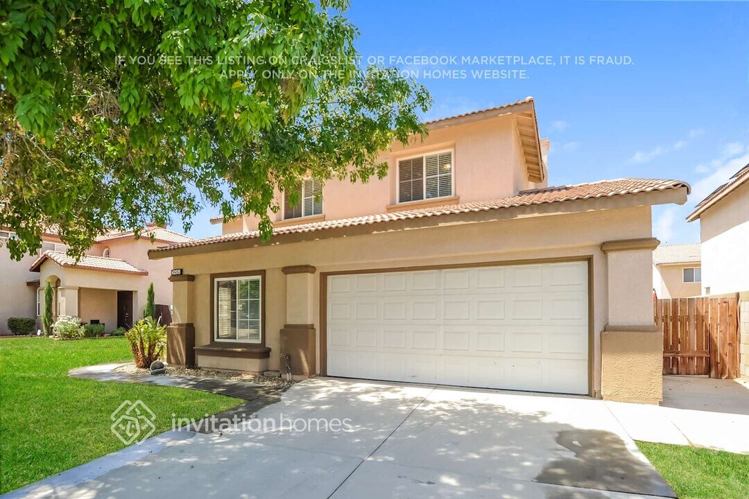 42515 Coronet Ct in Lancaster, CA - Building Photo