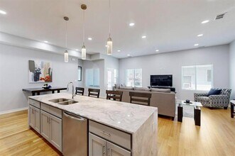 4633 Virginia Ave in Dallas, TX - Building Photo - Building Photo