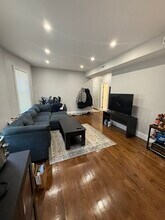 21 Mount Vernon St, Unit 2 in Boston, MA - Foto de edificio - Building Photo