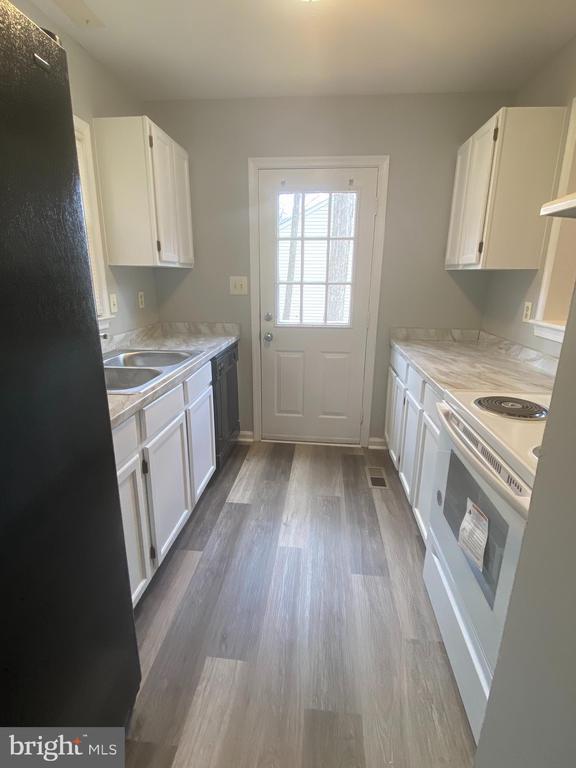 578 Welsh Dr in Ruther Glen, VA - Building Photo - Building Photo