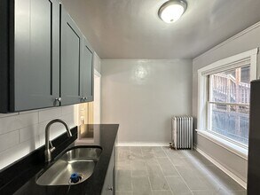 4027 W Melrose St in Chicago, IL - Foto de edificio - Building Photo