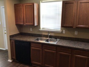 1333 Gayle St in Burleson, TX - Building Photo - Building Photo