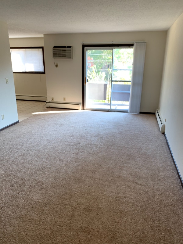 property at 995 St Albans St N