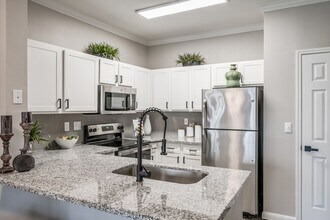 1000 N Eldridge Pkwy in Houston, TX - Building Photo - Building Photo
