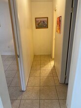 12205 Genoa Dr, Unit 4 in North Port, FL - Foto de edificio - Building Photo