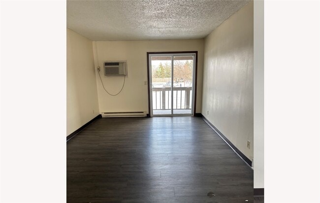 property at 631 W Sycamore St