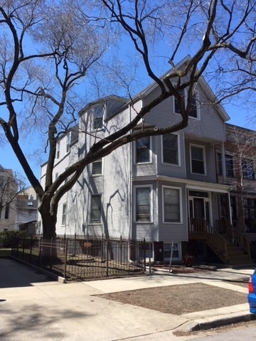 property at 3822 N Wayne Ave