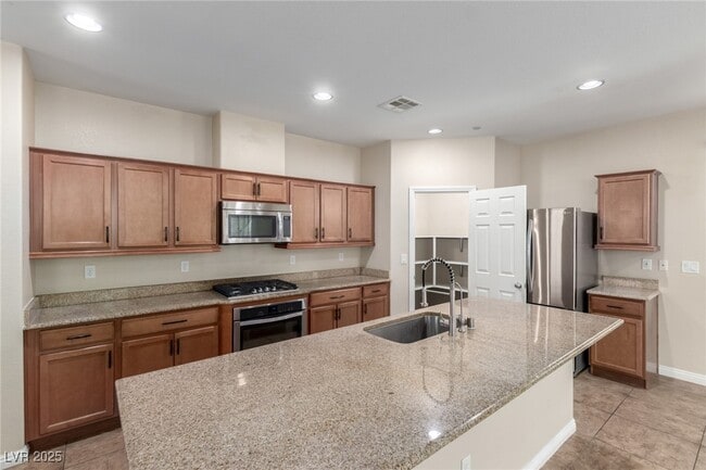 945 Spiracle Ave in Henderson, NV - Building Photo - Building Photo