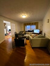 200 Commonwealth Ave in Newton, MA - Building Photo - Building Photo