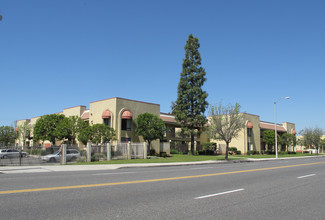 Kernwood Terrace in East Los Angeles, CA - Building Photo - Building Photo