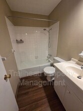 5801 Woodson Dr in Mission, KS - Building Photo - Building Photo