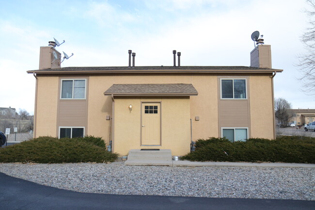 6690 Pahokee Ct, Unit 6690 in Colorado Springs, CO - Foto de edificio - Building Photo