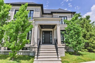 282 Upper Highland Crescent in Toronto, ON - Building Photo