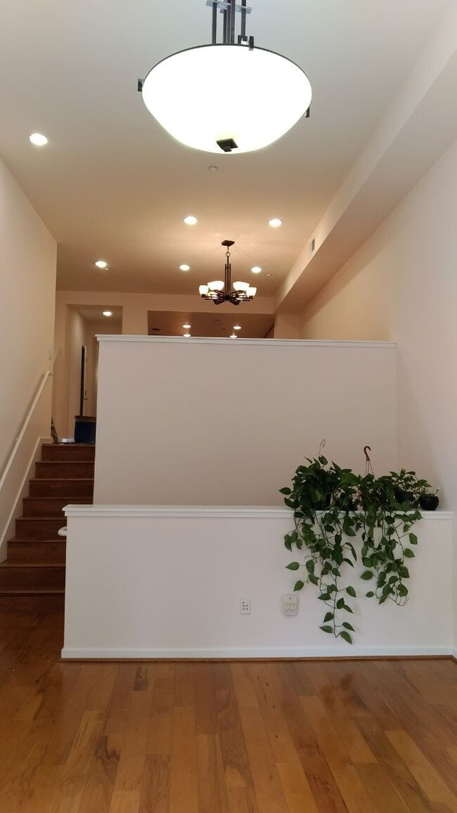 property at 2949 Glascock St