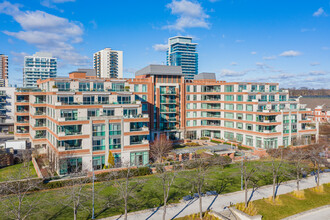 The Regatta in Mississauga, ON - Building Photo - Building Photo