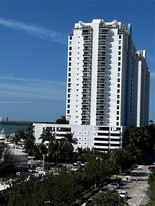 1701 Sunset Harbour Dr, Unit L704 in Miami Beach, FL - Building Photo - Building Photo