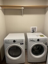 1400 Cedar Cv Rd in Lincoln, NE - Building Photo - Building Photo