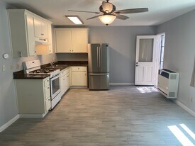 536 Grant St, Unit B in Oceanside, CA - Building Photo