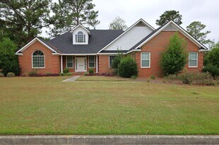 3798 Bermuda Run Dr in Valdosta, GA - Building Photo