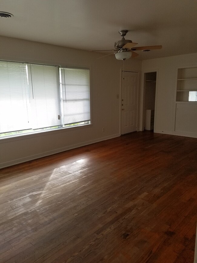 1010 Dexter Dr S in College Station, TX - Building Photo - Building Photo