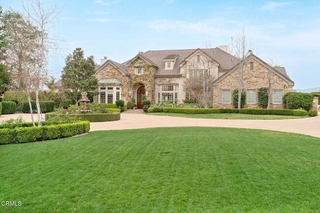 property at 3243 Calle De Debesa