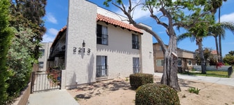 2213 Voorhees Ave in Redondo Beach, CA - Building Photo