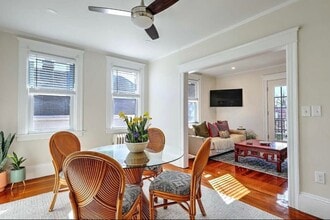 160 Irving Ave, Unit 3C in Providence, RI - Foto de edificio - Building Photo