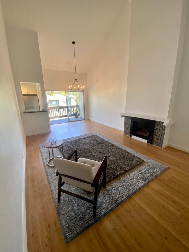 1311 Summertime Ln in Culver City, CA - Building Photo - Building Photo