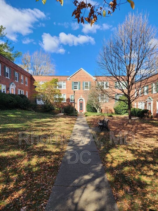 1911 Key Blvd in Arlington, VA - Building Photo