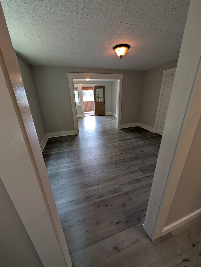 218 -220 Lloyd St, Unit 218 Lloyd St 1st Floor