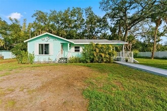 8010 Riverview Dr in Riverview, FL - Building Photo - Building Photo