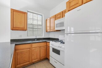 621 N 33rd St in Philadelphia, PA - Building Photo - Building Photo