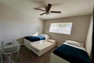 6401 Evergreen Ave in Las Vegas, NV - Building Photo - Building Photo