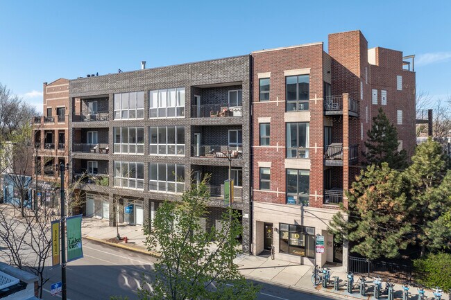 NorthFort Commons in Chicago, IL - Building Photo - Building Photo