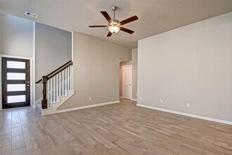 311 N Spotted Fern Dr in Montgomery, TX - Foto de edificio - Building Photo