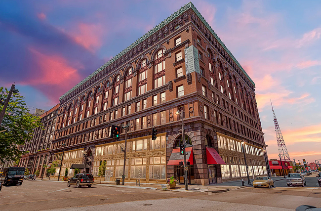 Bogen Lofts Apartments