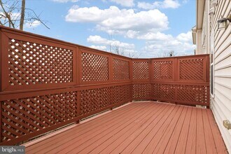 8072 Criaza Branch Ct in Vienna, VA - Building Photo - Building Photo