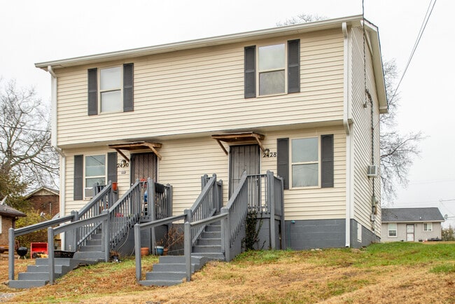 2428 Woodale Ln in Nashville, TN - Building Photo - Building Photo
