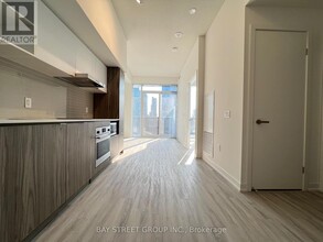55-2255 Cooper St in Toronto, ON - Building Photo - Building Photo