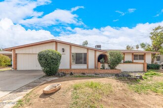 4731 W Shaw Butte Dr in Glendale, AZ - Building Photo - Building Photo