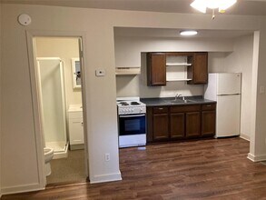 60 Cortland St in Copiague, NY - Building Photo - Building Photo